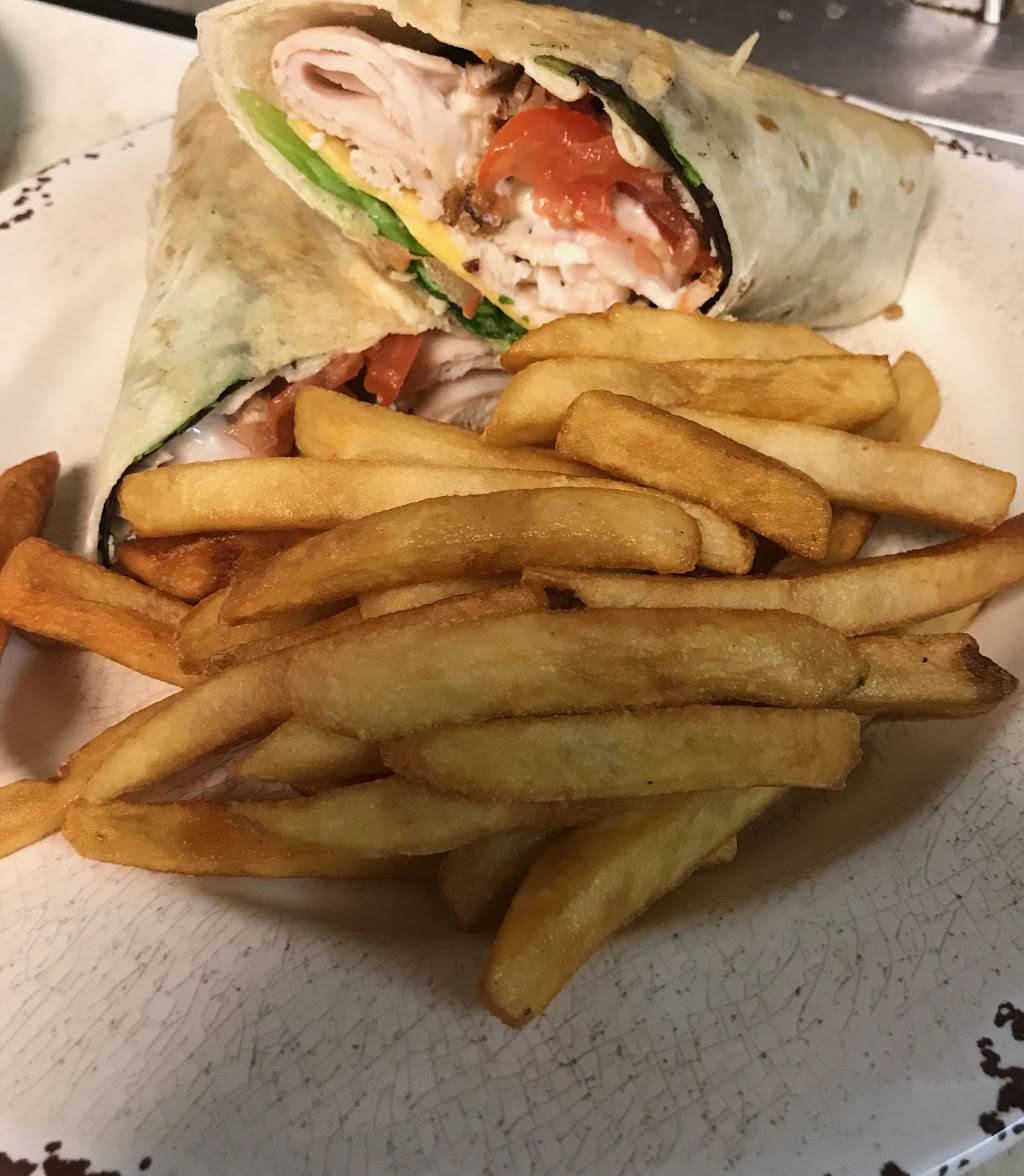 Hilton Tavern Brewing Compa | restaurant | 10184 Warwick Blvd, Newport News, VA 23601, USA | 7578732337 OR +1 757-873-2337