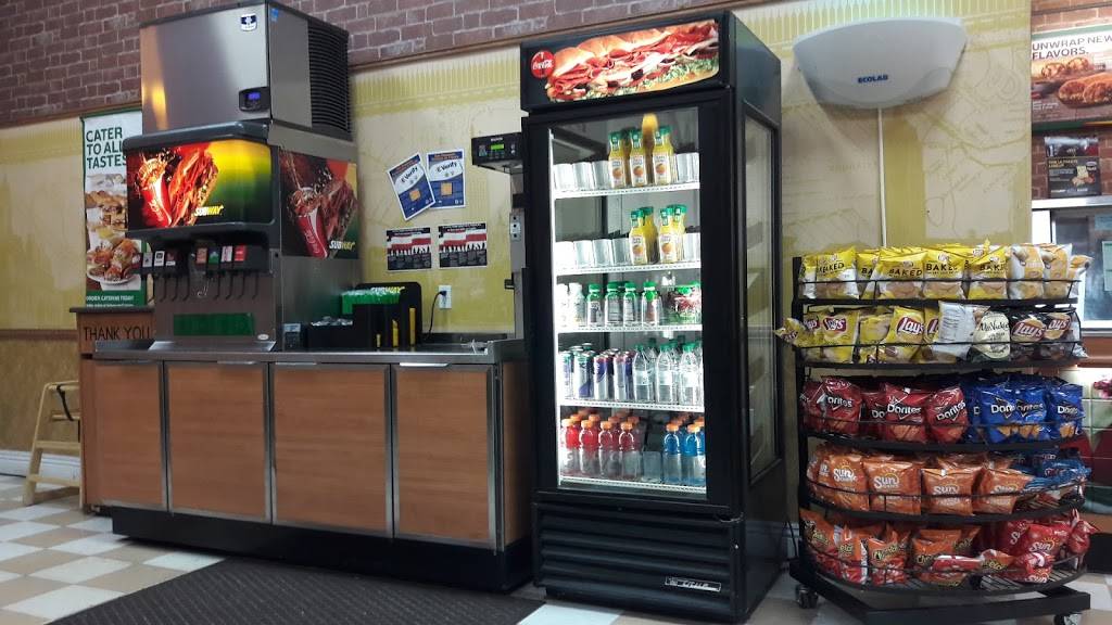 Subway | meal takeaway | 660 S 1750 W, Springville, UT 84663, USA | 8018531310 OR +1 801-853-1310