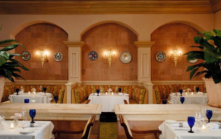 Two Sisters Restaurant | restaurant | 50 Alhambra Plaza, Coral Gables, FL 33134, USA | 3054476101 OR +1 305-447-6101