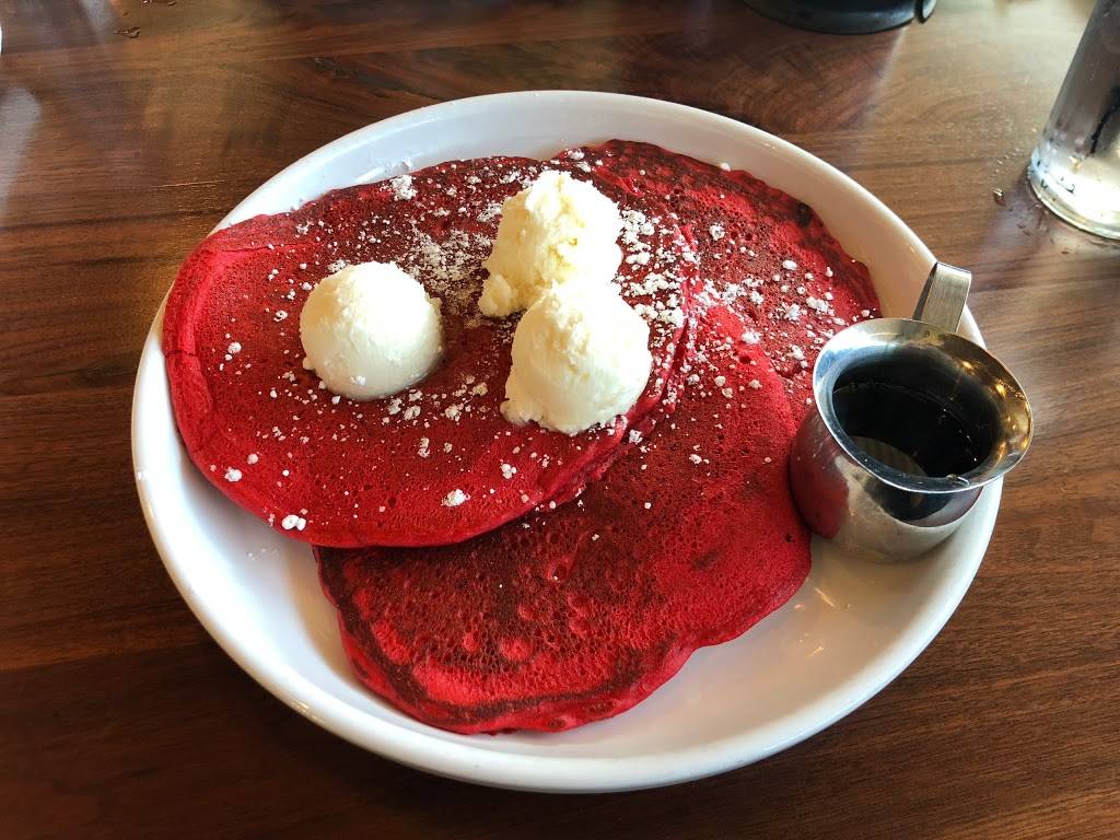 Barnabys Cafe | restaurant | 2802 White Oak Dr #500, Houston, TX 77007, USA | 8327670574 OR +1 832-767-0574