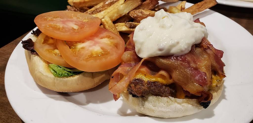 The Rose & Thistle | restaurant | 48 Dalhousie St, Brantford, ON N3T 2H8, Canada | 5193047220 OR +1 519-304-7220