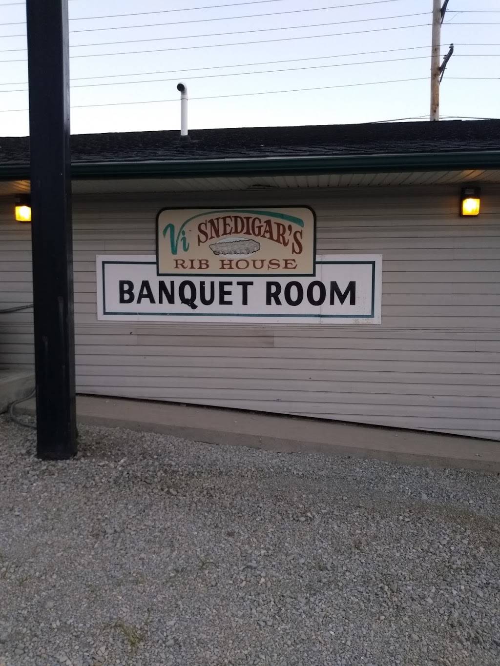 Snedigars Rib House | restaurant | 1914 I Ave, New Castle, IN 47362, USA | 7655298911 OR +1 765-529-8911