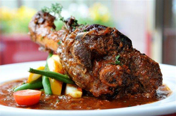 Restaurant Rosa Bella | restaurant | 1515 Place de lHôtel de Ville, Saint-Bruno-de-Montarville, QC J3V 1Y8, Canada | 4504610142 OR +1 450-461-0142