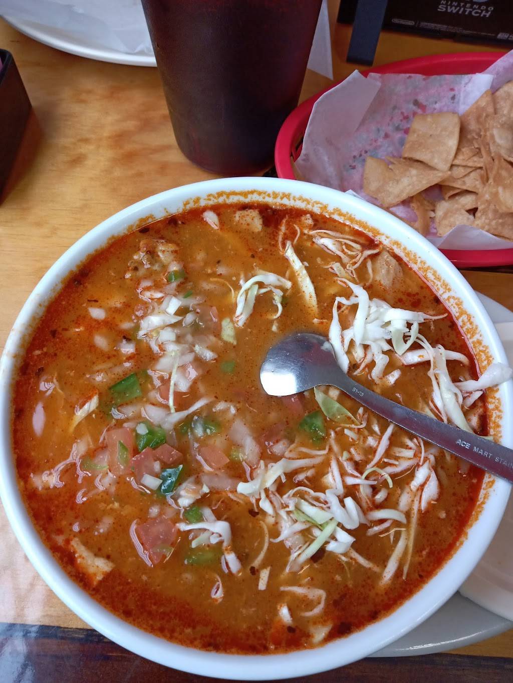 Las Tapatias De Jalisco | restaurant | 1506 S St Marys St, San Antonio, TX 78210, USA | 2105328800 OR +1 210-532-8800