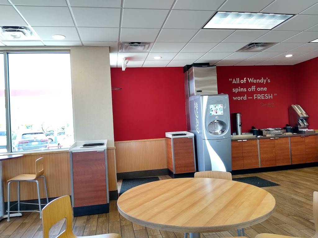 Wendys | restaurant | 5639 W Cortaro Farms Rd, Tucson, AZ 85742, USA | 5205720894 OR +1 520-572-0894
