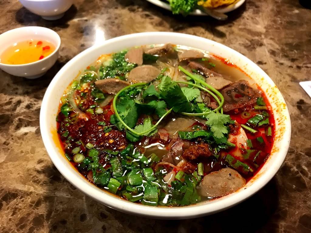 Mai Pho Restaurant | restaurant | 2315 Edgewood Rd SW, Cedar Rapids, IA 52404, USA | 3193964337 OR +1 319-396-4337