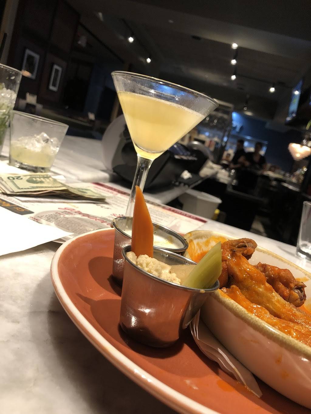 Bar Louie - Kendall | night club | 11745 Sherry Ln, Miami, FL 33183, USA | 7866738400 OR +1 786-673-8400