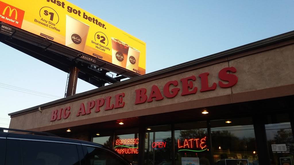 Big Apple Bagels | bakery | 4408 W Main St, Kalamazoo, MI 49006, USA | 2693819100 OR +1 269-381-9100