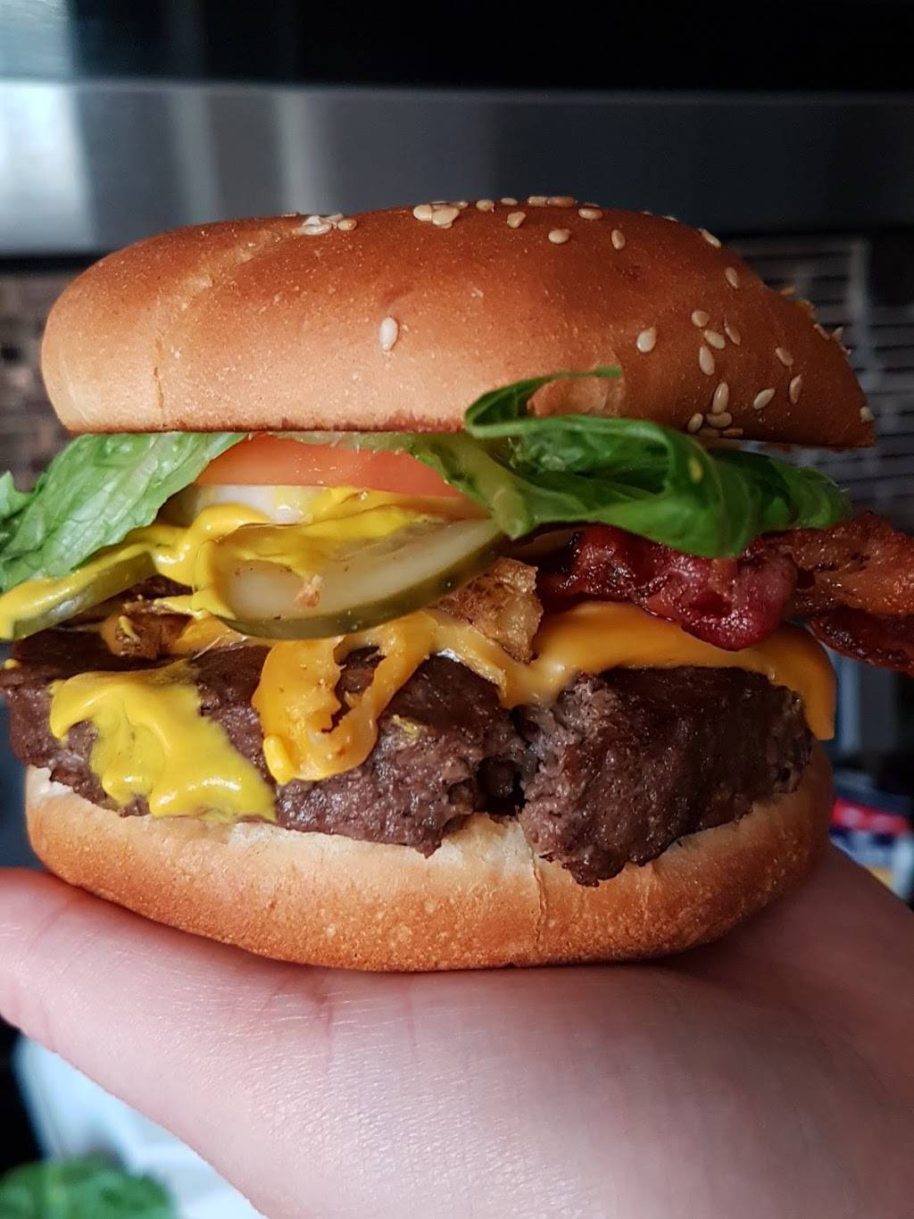 Madelyns Diner | restaurant | 377 Huron St, Stratford, ON N5A 5T6, Canada | 5192735296 OR +1 519-273-5296