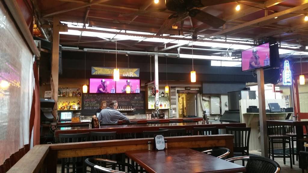 Whistle Stop Grill and Bar | restaurant | 915 Main St, Safety Harbor, FL 34695, USA | 7277261956 OR +1 727-726-1956