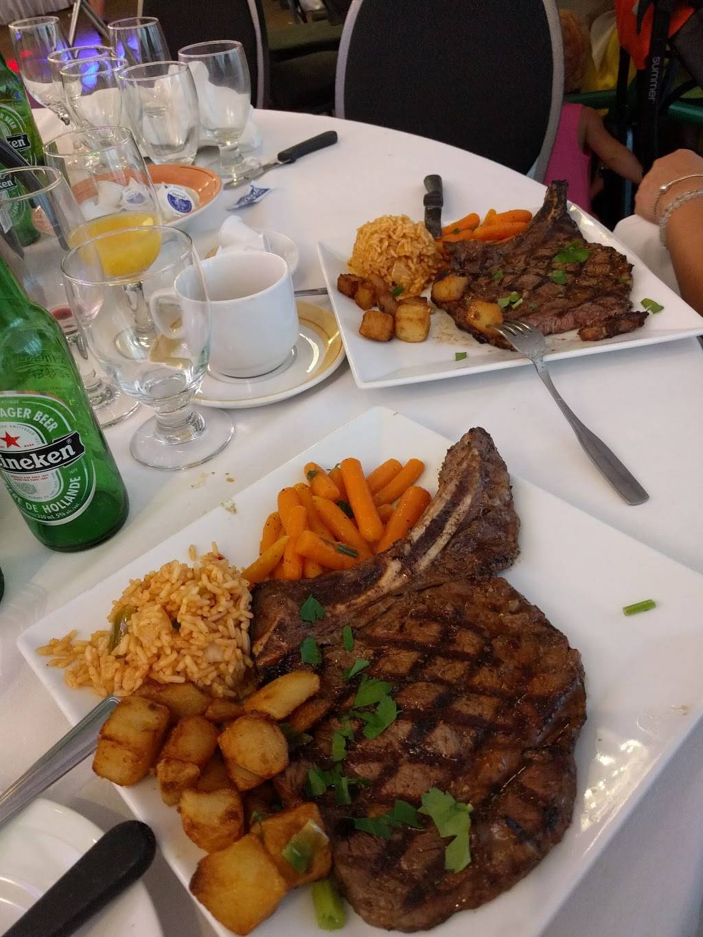 Greek House Restaurant | restaurant | 13081 Boul Gouin O, Pierrefonds, QC H8Z 1X1, Canada | 5146246161 OR +1 514-624-6161