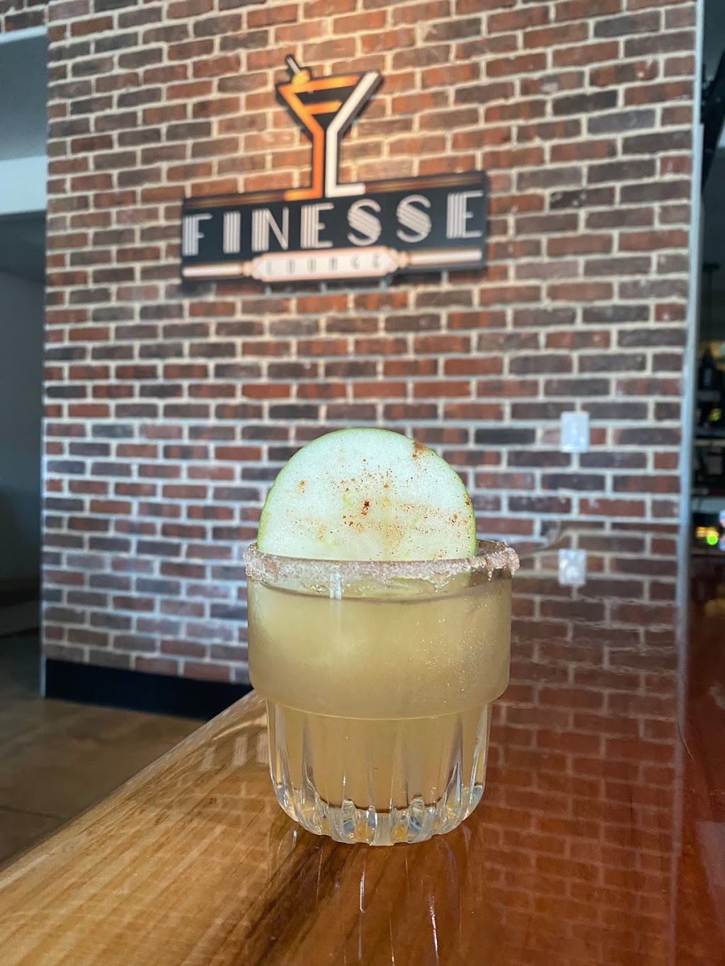 Finesse Lounge | night club | 144 W Ramsey St, Banning, CA 92220, USA | 9096336351 OR +1 909-633-6351