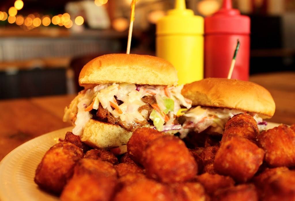 The Oregon Public House | restaurant | 700 NE Dekum St, Portland, OR 97211, USA | 5038280884 OR +1 503-828-0884