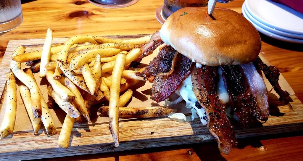 Twin Peaks Orland Park | restaurant | 16154 South La Grange Road, Orland Park, IL 60467, USA | 7085906293 OR +1 708-590-6293