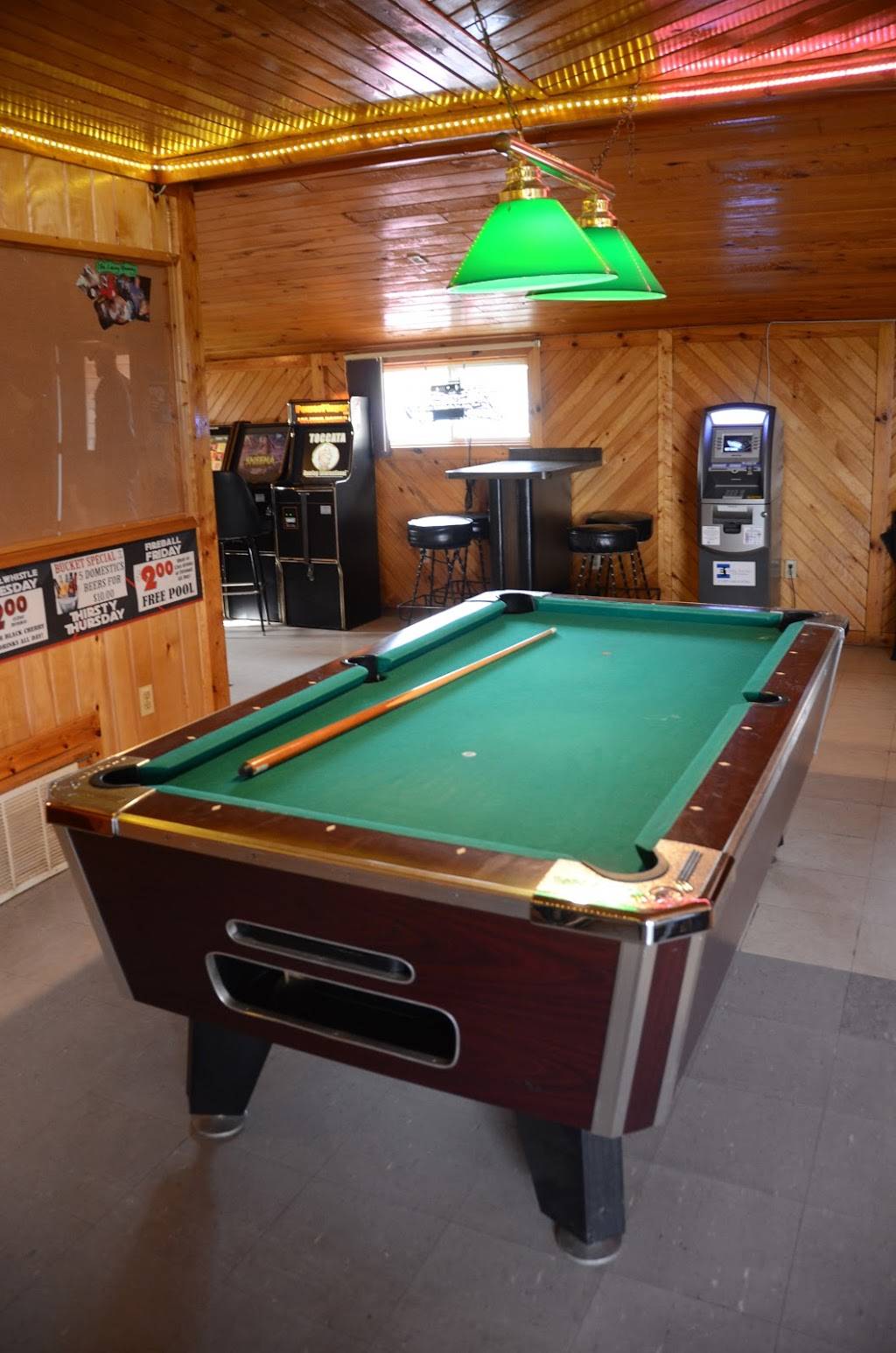 Sweeneys Y Go By | night club | 22303 WI-27, Cornell, WI 54732, USA | 7152390513 OR +1 715-239-0513