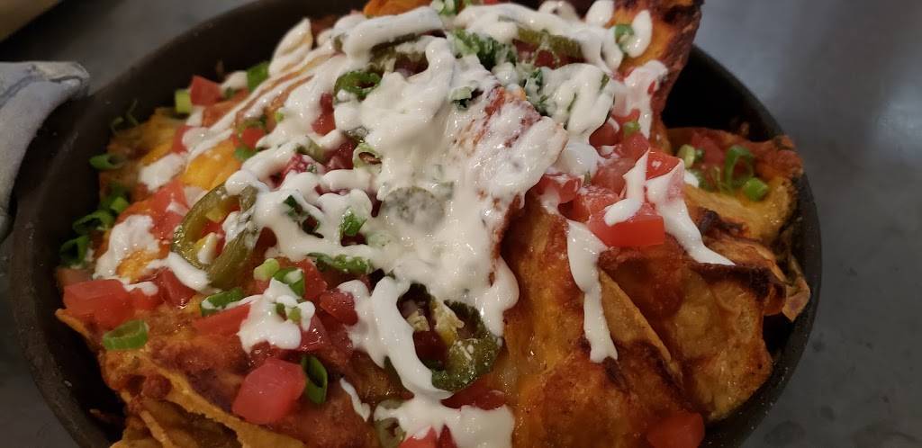 Stitch House Brewery | restaurant | 829 N Market St, Wilmington, DE 19801, USA | 3022504280 OR +1 302-250-4280