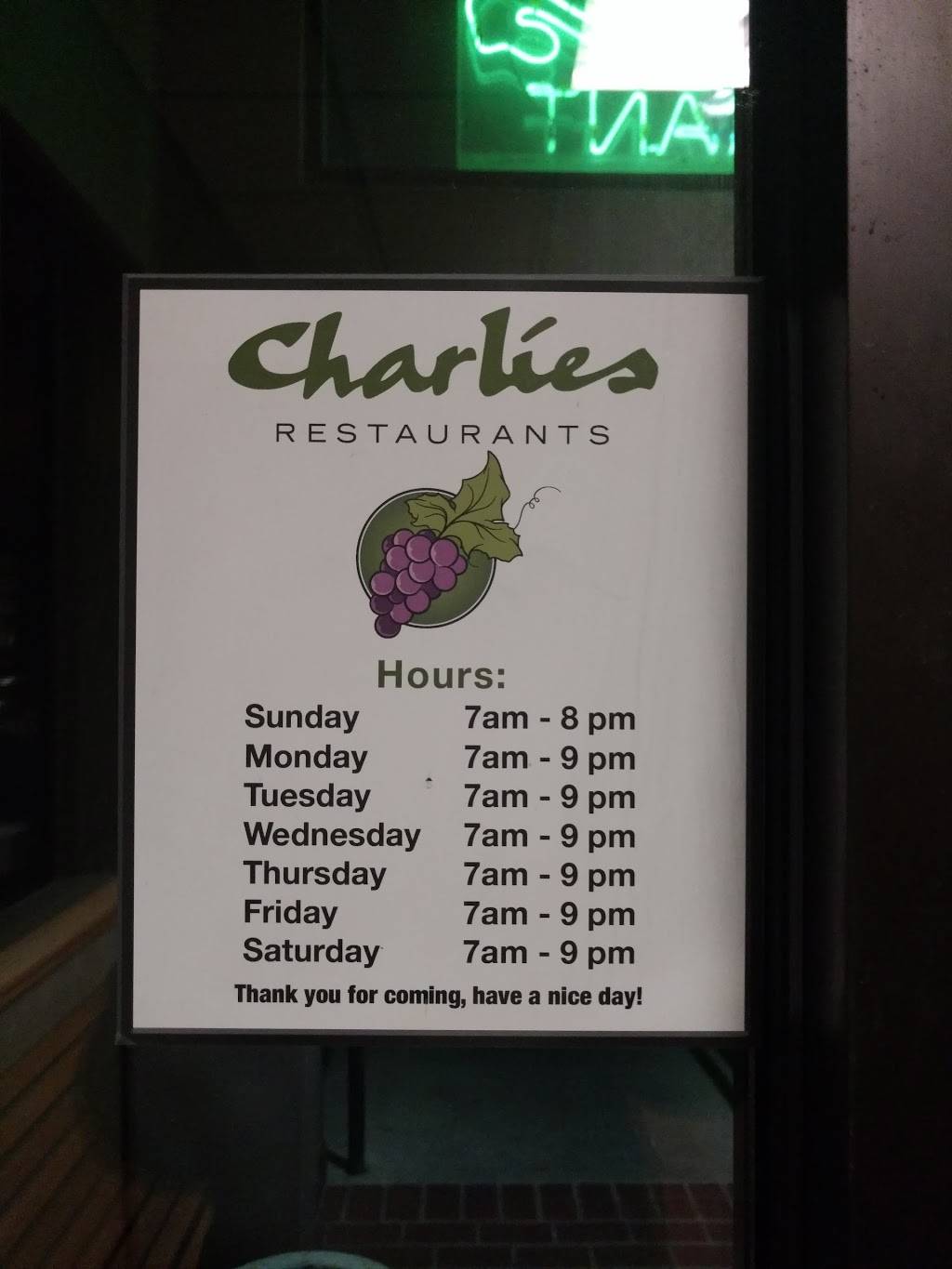 Charlies Restaurant | restaurant | 12407 Airport Hwy, Swanton, OH 43558, USA | 4198252076 OR +1 419-825-2076