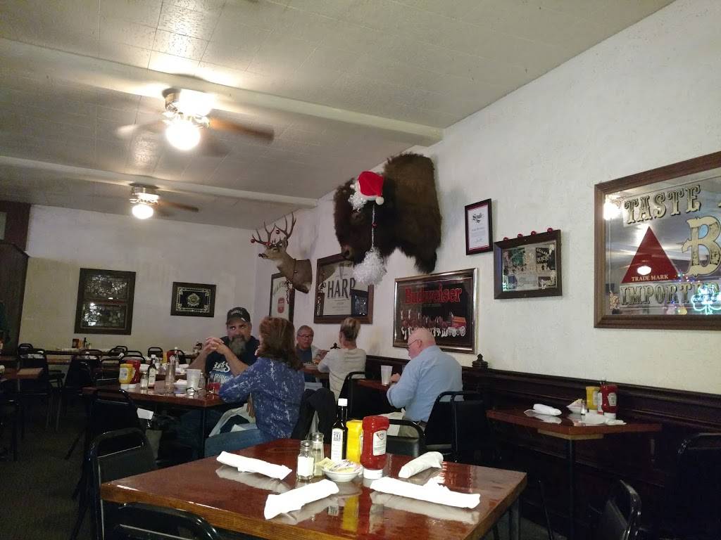 Jamies Bar & Grill | restaurant | 427 Broadway, Sacramento, CA 95818, USA | 9164424044 OR +1 916-442-4044