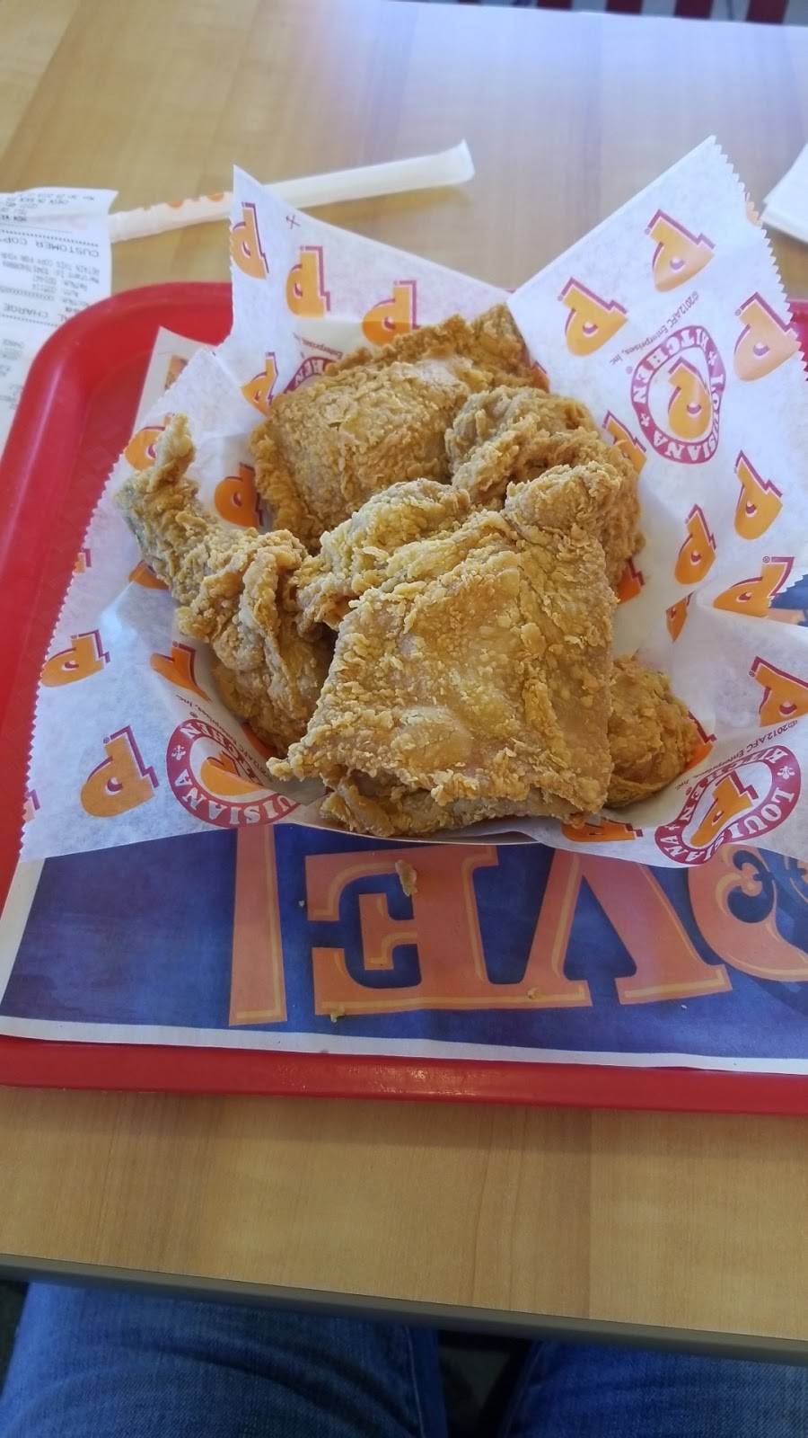 Popeyes Louisiana Kitchen | restaurant | 21210 US-281, San Antonio, TX 78258, USA | 2104819056 OR +1 210-481-9056