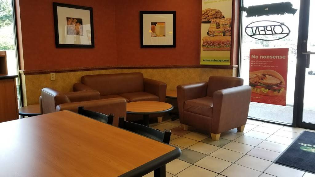 Subway | restaurant | 809 W View Park Dr, Pittsburgh, PA 15229, USA | 4129310818 OR +1 412-931-0818