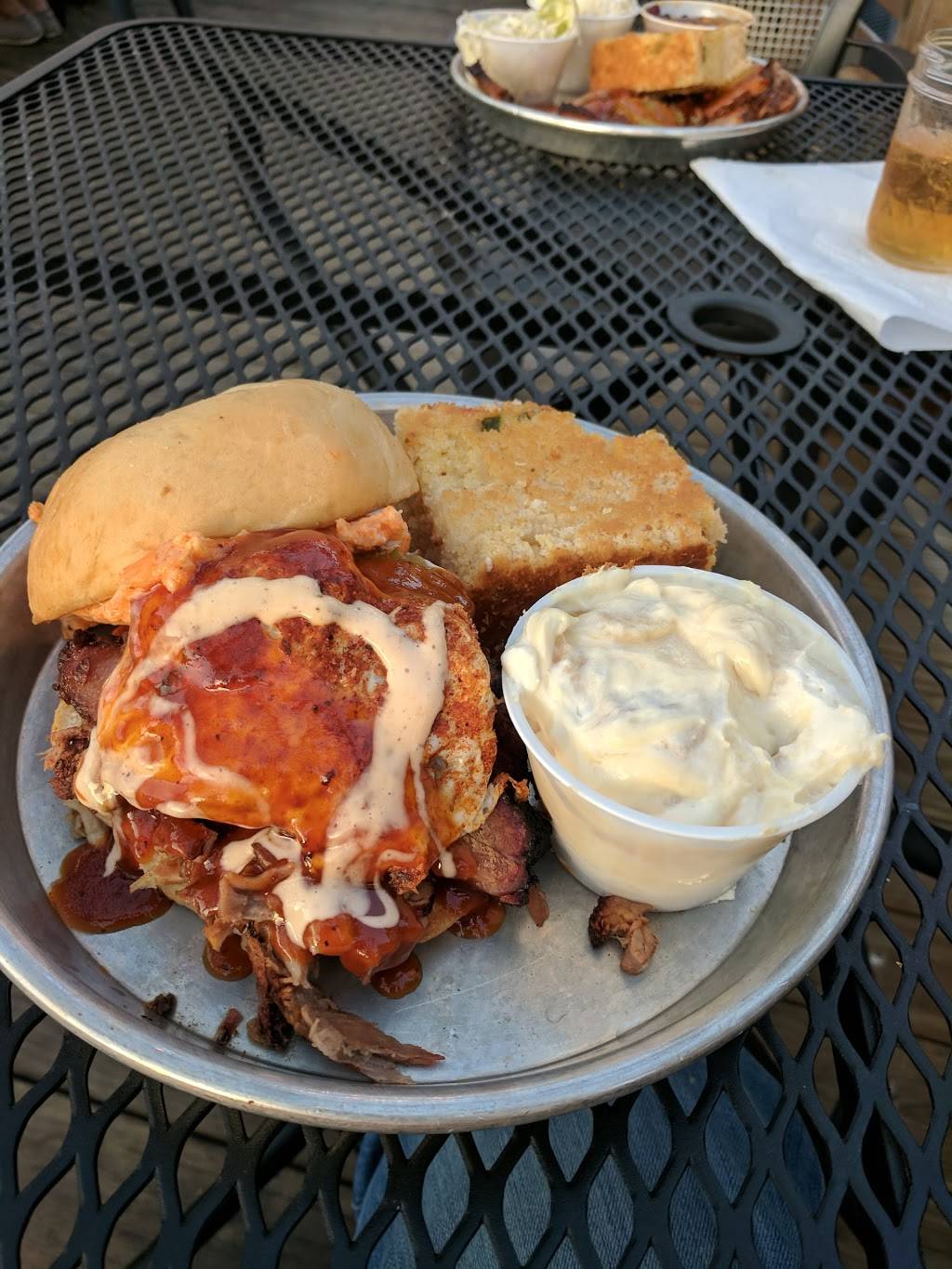 Edleys Bar-B-Que | restaurant | 4500 Murphy Rd, Nashville, TN 37209, USA | 6159427499 OR +1 615-942-7499