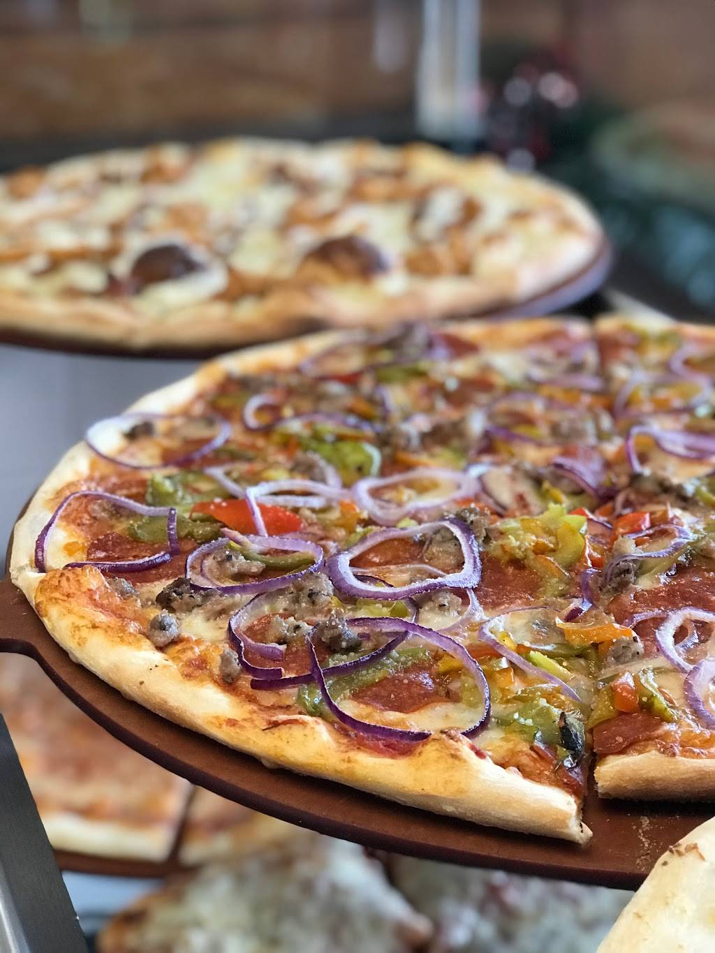 Freedas Pizza & Calzone | restaurant | Parelli Optical, 38 Enon St R, Beverly, MA 01915, USA | 9789690999 OR +1 978-969-0999