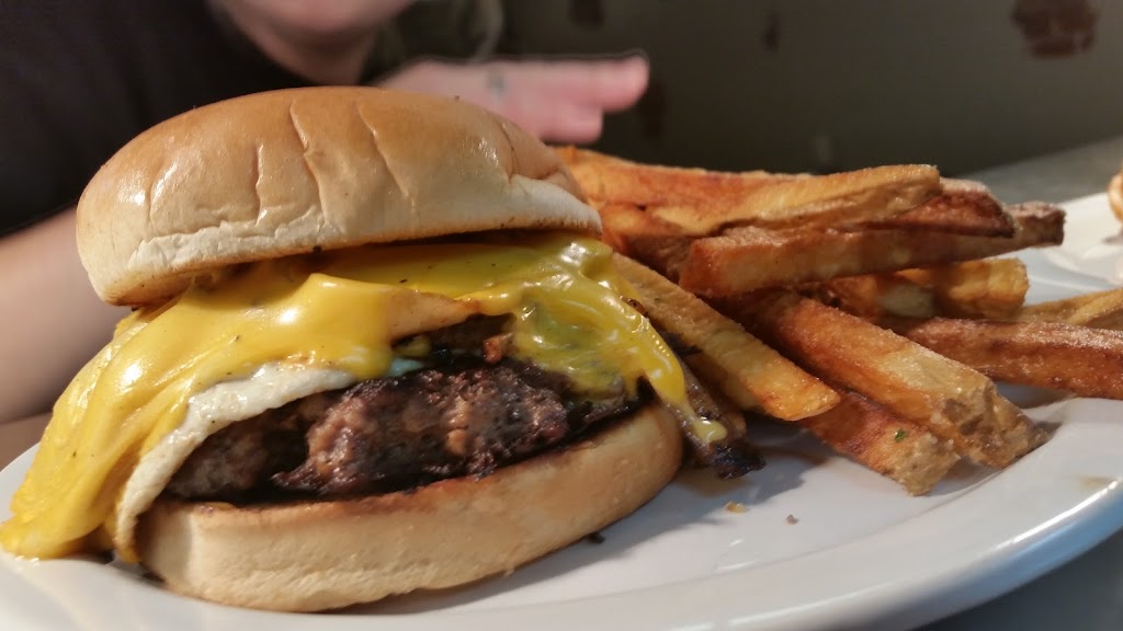 Colborns Kitchen | restaurant | 5 E Main St, Chanute, KS 66720, USA | 6204335759 OR +1 620-433-5759