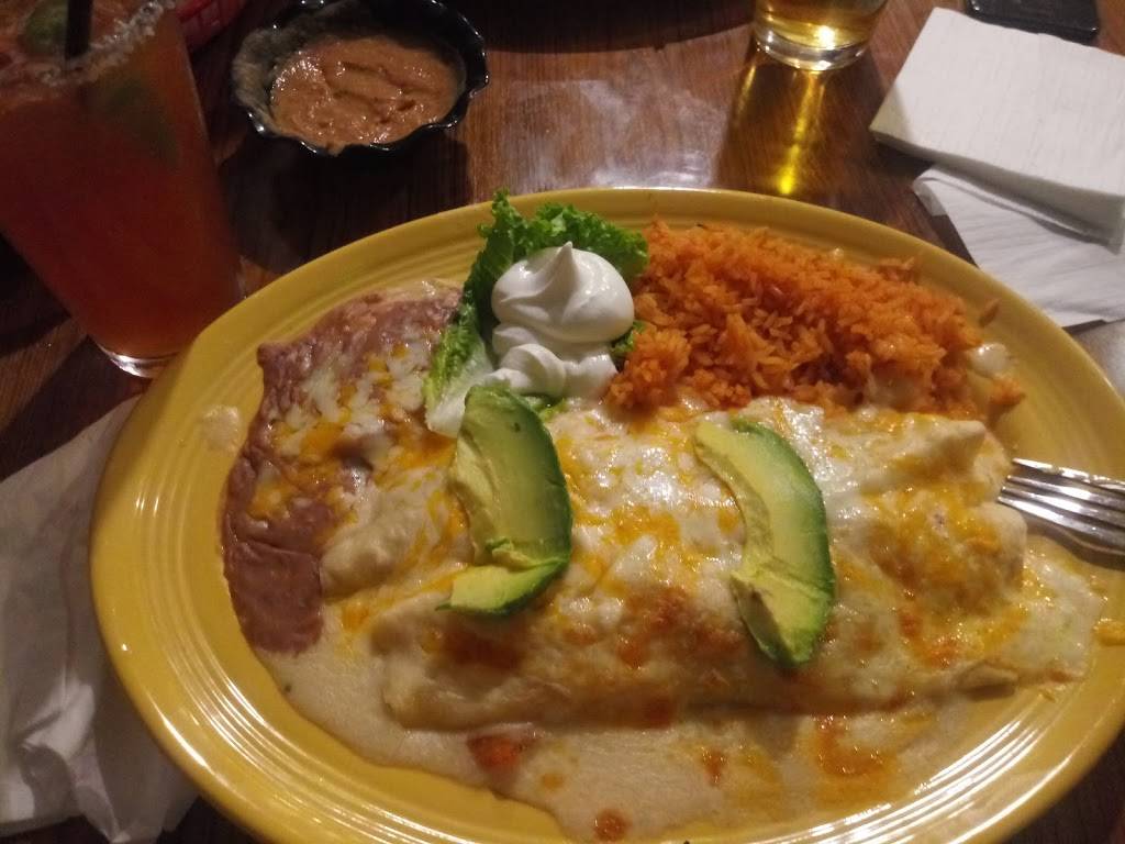 Rubens Mexican and Seafood Restauant | restaurant | 3807 Auburn St, Bakersfield, CA 93306, USA | 6618723851 OR +1 661-872-3851