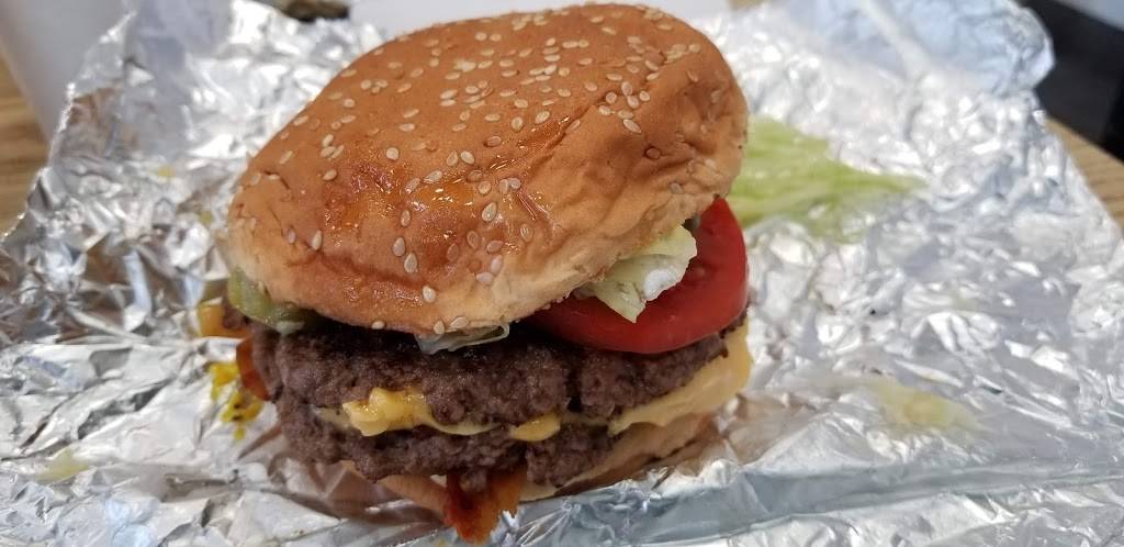 Five Guys | meal takeaway | 2100 Union Ave, Memphis, TN 38104, USA | 9015524017 OR +1 901-552-4017