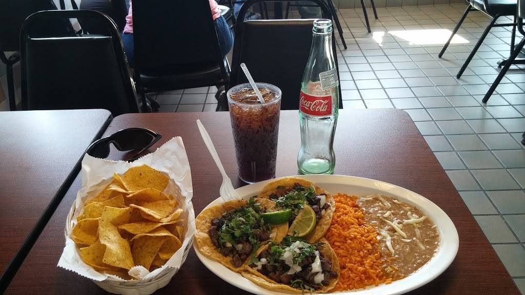 Taqueria Las Trancas | restaurant | 2315 W Lake St, Melrose Park, IL 60160, USA | 7083447233 OR +1 708-344-7233