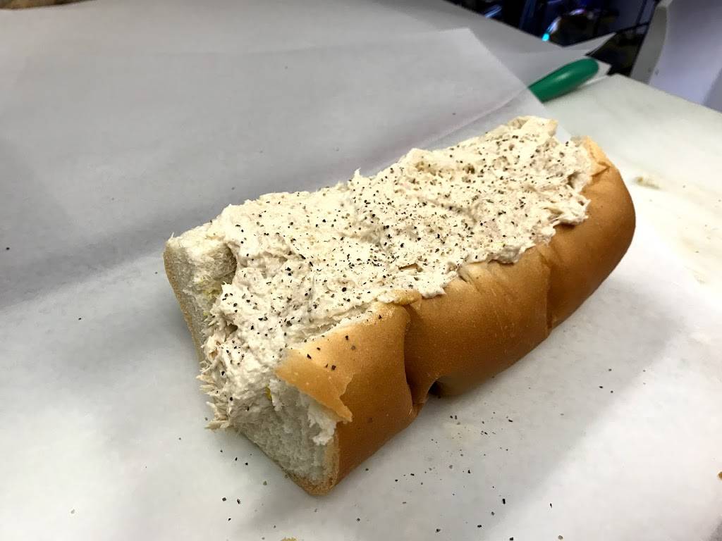 Lenas Sub Shop | meal takeaway | 9 Wenham St, Danvers, MA 01923, USA | 9787748413 OR +1 978-774-8413