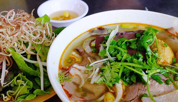 Saigon Noodle and Bistro | cafe | 710 S Goldenrod Rd, Orlando, FL 32822, USA | 4076581967 OR +1 407-658-1967