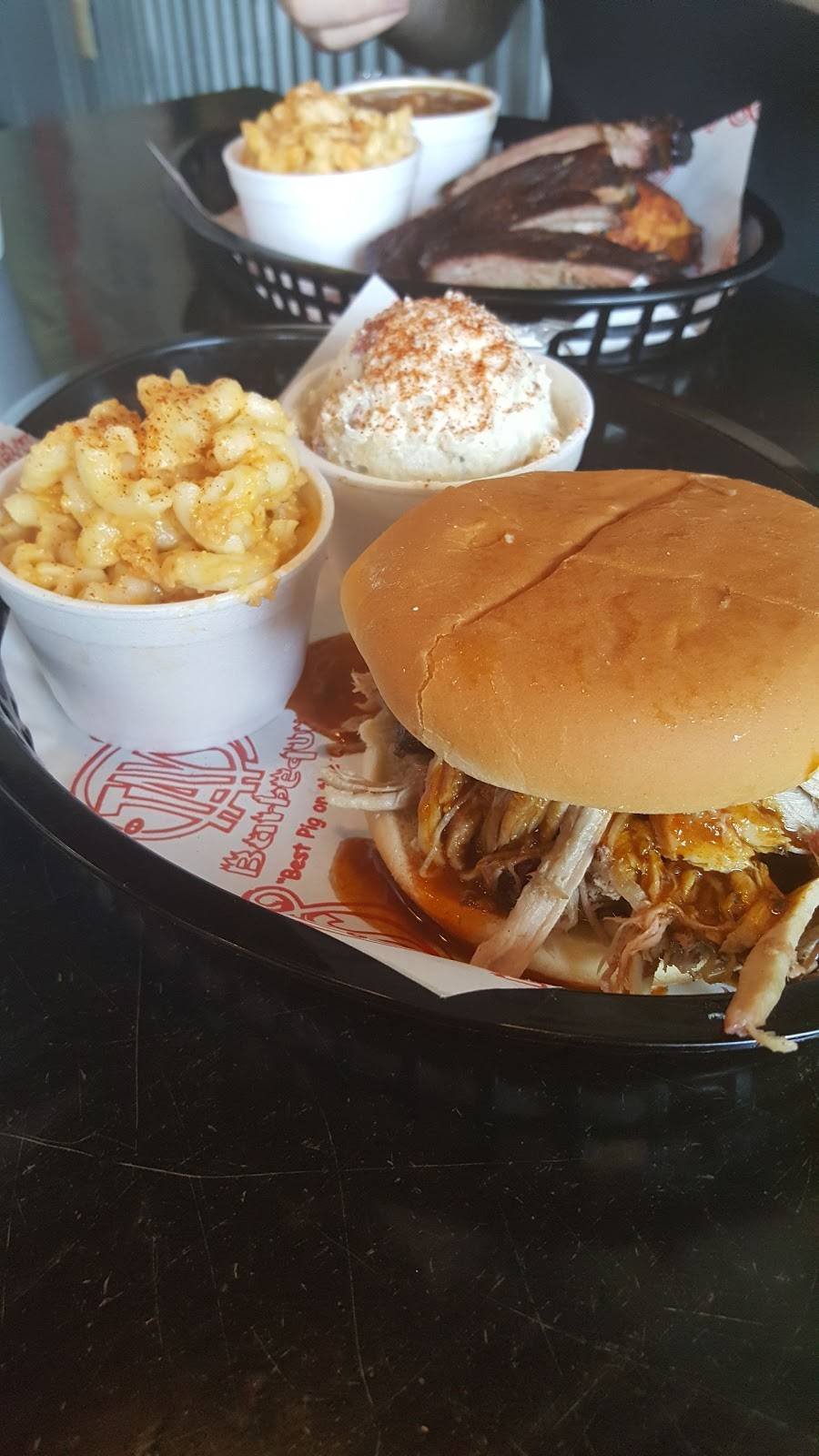 Tays Barbecue | restaurant | 119 Colony Crossing Way #860, Madison, MS 39110, USA | 6018530706 OR +1 601-853-0706