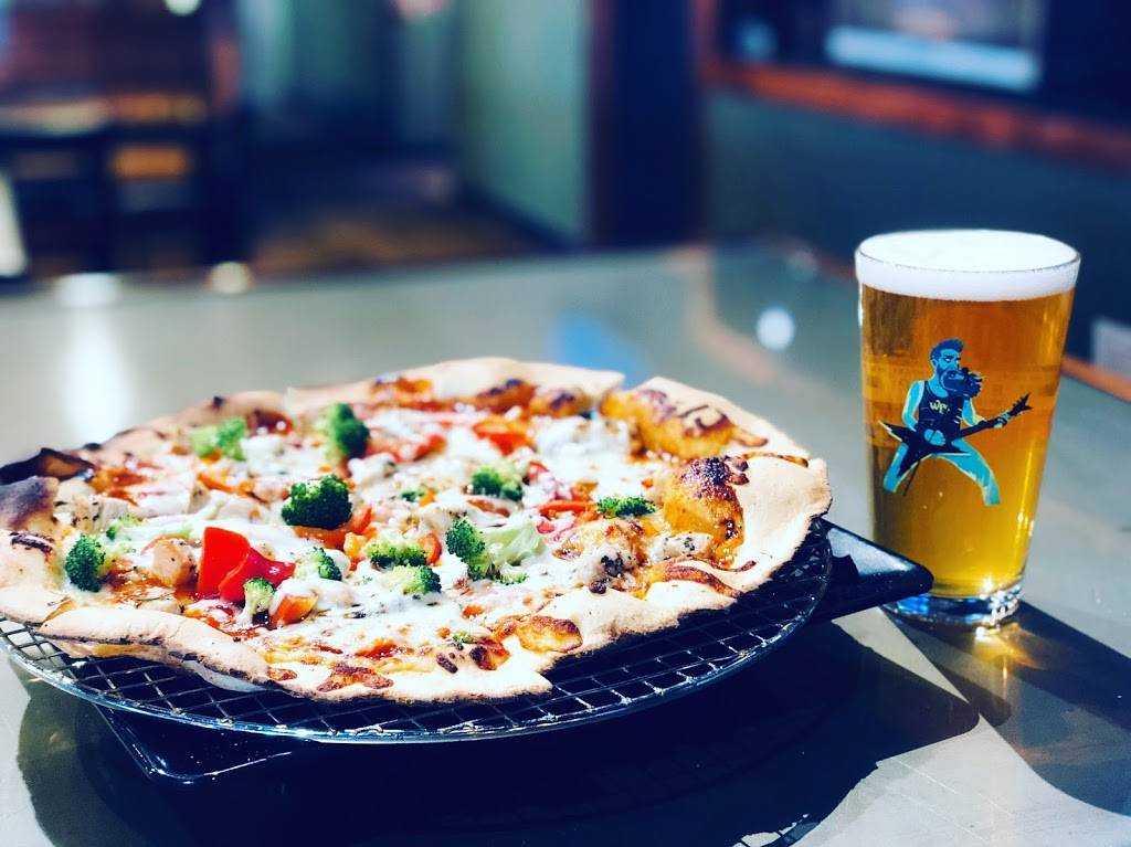 Wichita Brewing Co. & Pizzeria | restaurant | 8815 W 13th St N, Wichita, KS 67212, USA | 3164402885 OR +1 316-440-2885