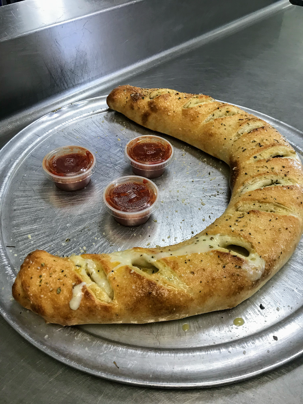 Mi Pizza | restaurant | 11757 S Orange Blossom Trail, Orlando, FL 32837, USA | 4079301900 OR +1 407-930-1900