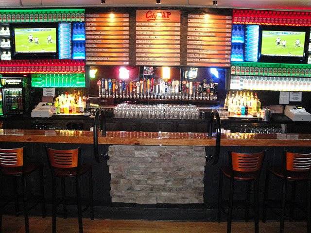 City Tap and The Attic | restaurant | 110 N Main St, Bowling Green, OH 43402, USA | 4193520090 OR +1 419-352-0090