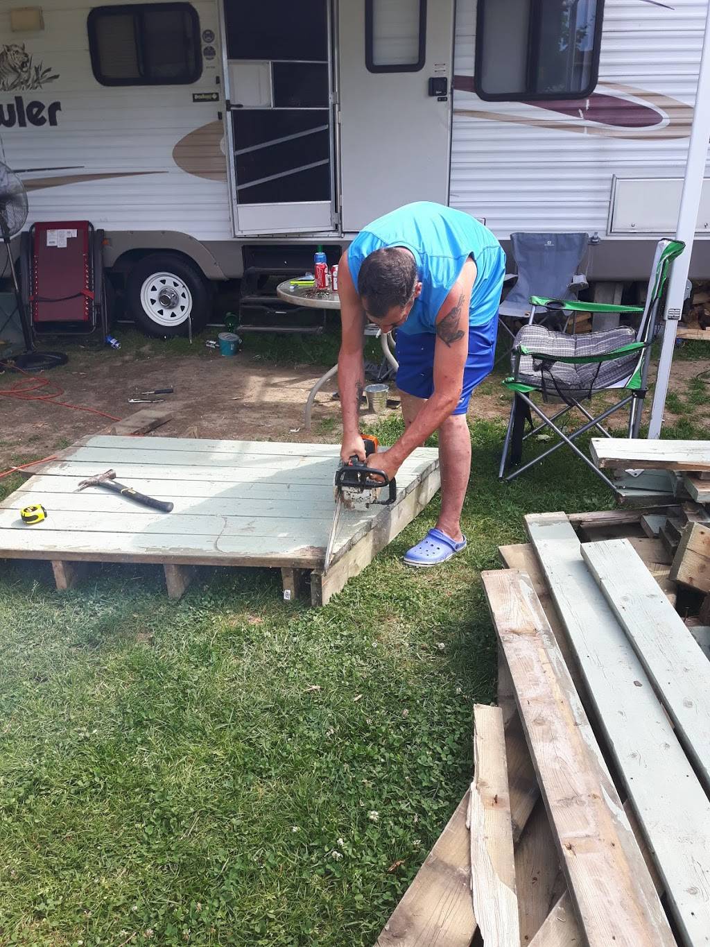 Produits du Chalet | restaurant | 2029 Route Principale, Val-des-Monts, QC J8N 2S5, Canada | 8736738855 OR +1 873-673-8855