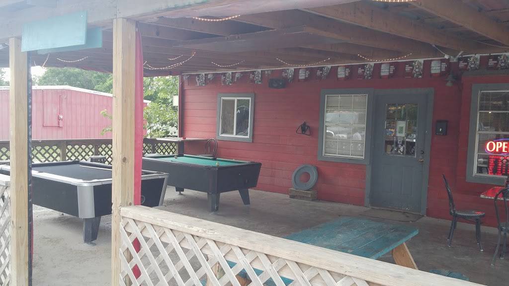 At the Tracks | restaurant | 11739 5th St, North Zulch, TX 77872, USA | 9363992410 OR +1 936-399-2410