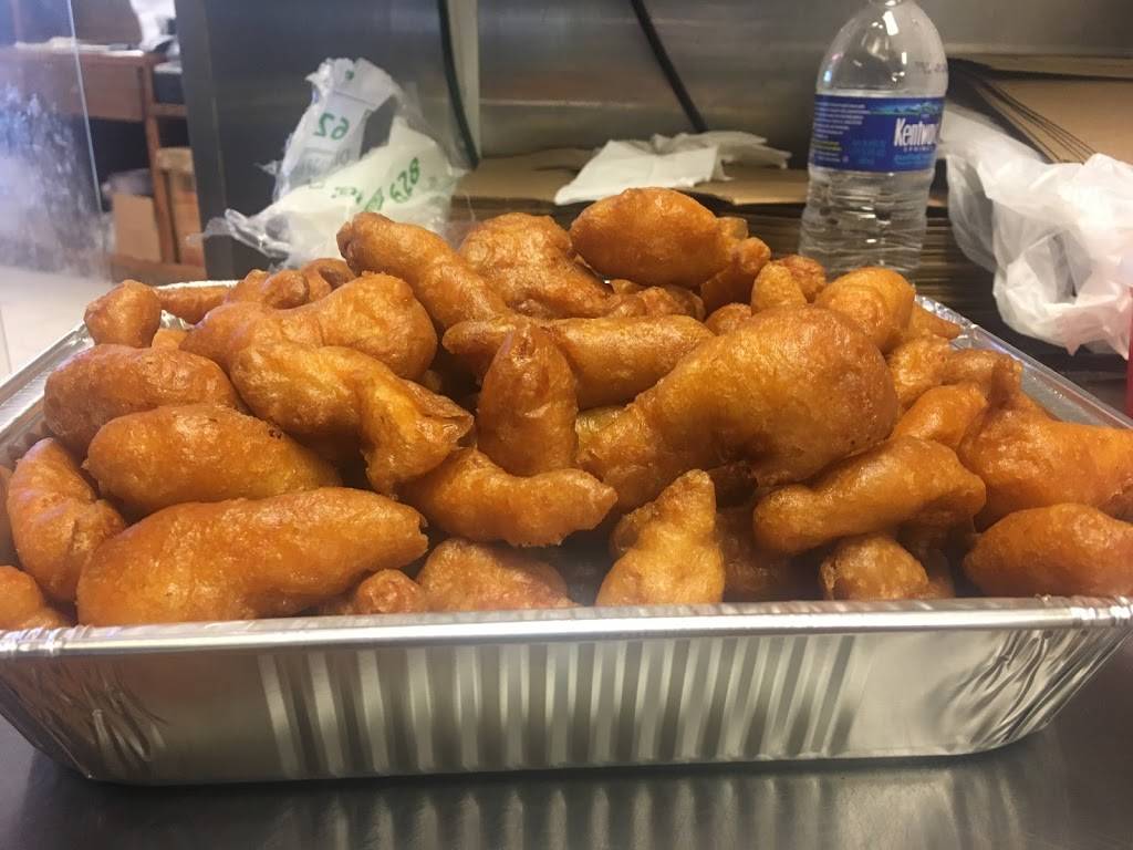 Red Apple | restaurant | 9954 Lake Forest Blvd #6, New Orleans, LA 70127, USA | 5042422425 OR +1 504-242-2425