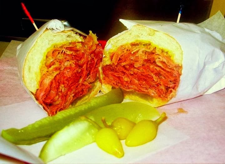 The Hut | restaurant | 3120 AZ-95, Bullhead City, AZ 86442, USA | 9285424587 OR +1 928-542-4587