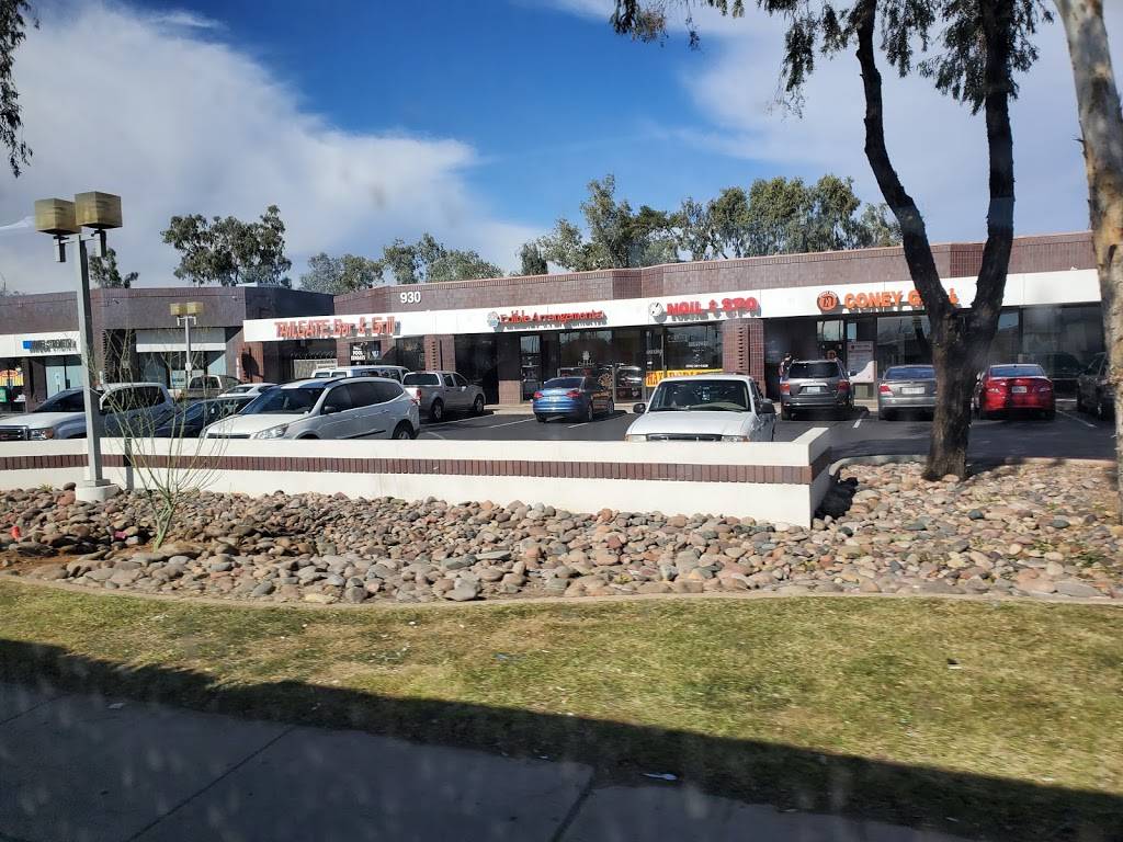 Tailgate Sports Bar & Grill | restaurant | 930 W Broadway Rd, Tempe, AZ 85282, USA | 4808942337 OR +1 480-894-2337