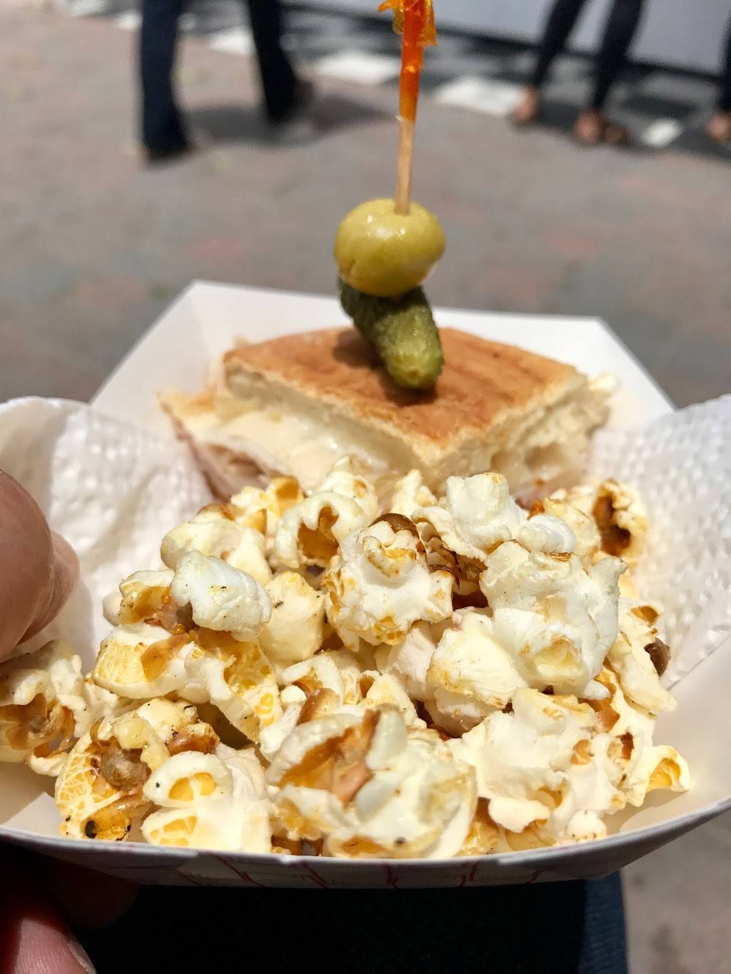 Pierside Press | restaurant | 907 Ocean Ave, Seal Beach, CA 90740, USA | 5622405546 OR +1 562-240-5546