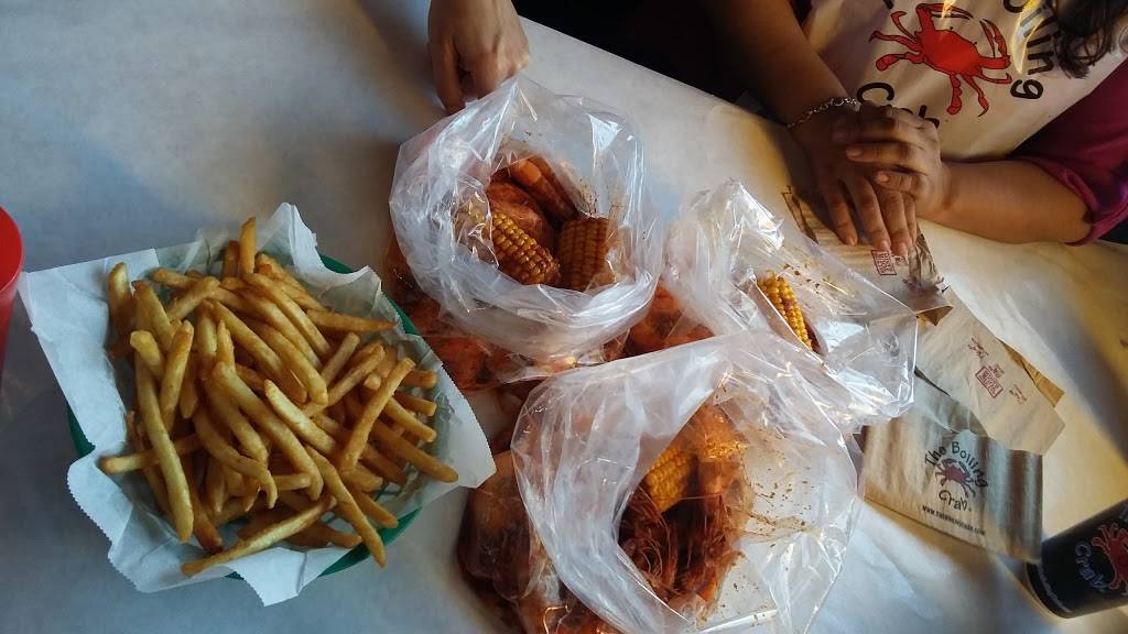 The Boiling Crab | restaurant | 9015 Mira Mesa Blvd, San Diego, CA 92126, USA | 8586959025 OR +1 858-695-9025
