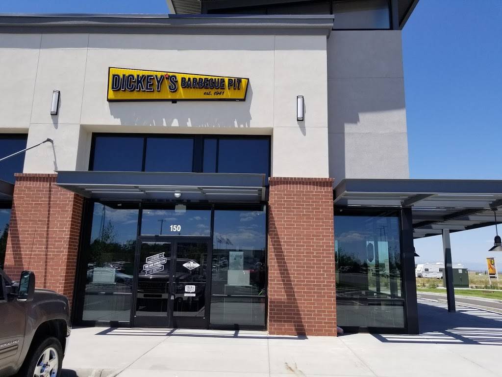 Dickeys Barbecue Pit | restaurant | 4906 Tower Rd Ste 150, Denver, CO 80249, USA | 3039933357 OR +1 303-993-3357