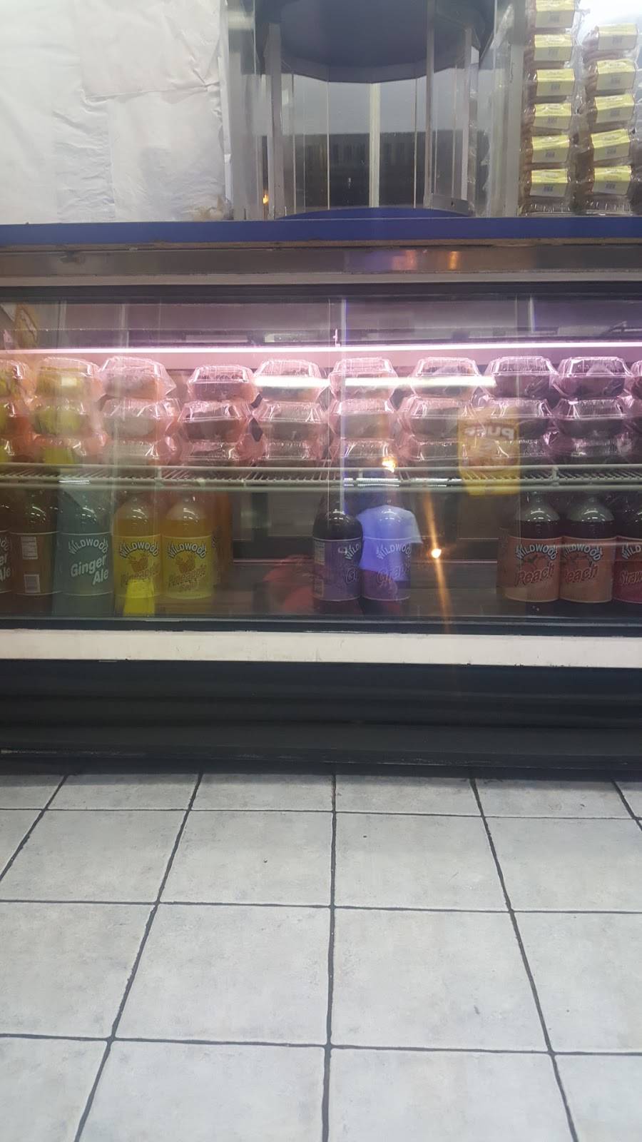 Whale Fish & Chicken | restaurant | 4955 W Madison St, Chicago, IL 60644, USA | 7739210889 OR +1 773-921-0889