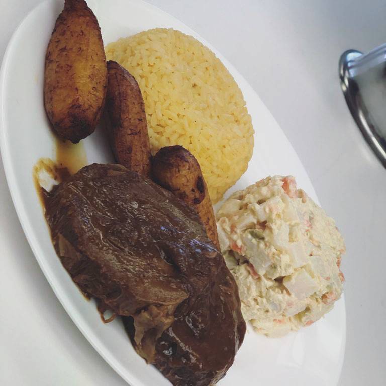 chamos latin food | restaurant | 559 Inman Ave, Colonia, NJ 07067, USA | 7325408091 OR +1 732-540-8091