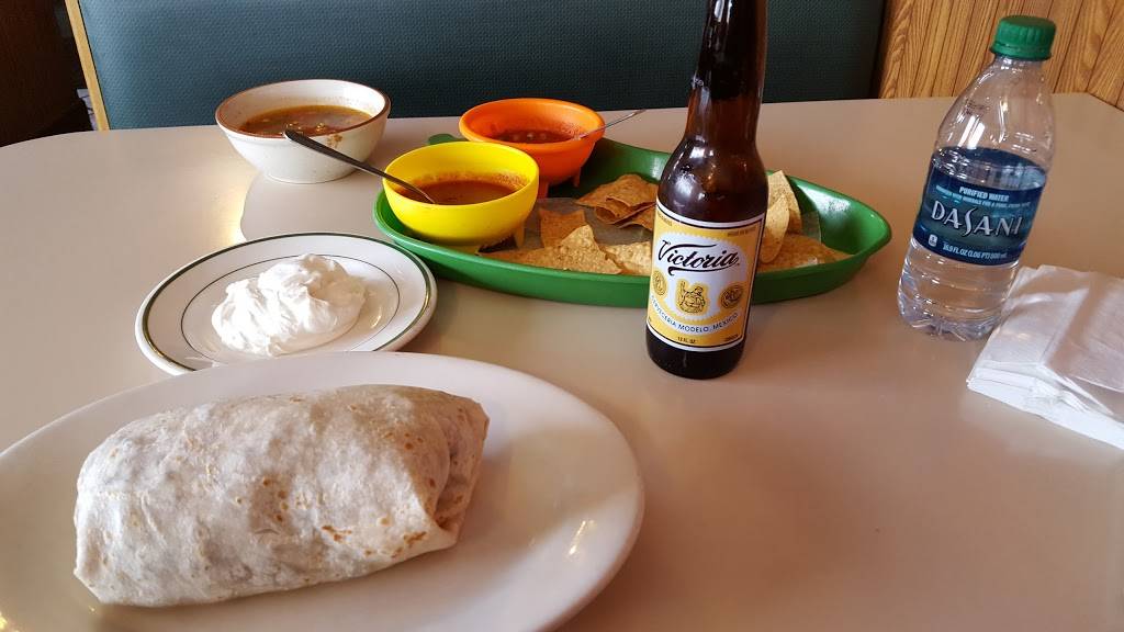 La Hacienda Los Lopez | restaurant | 150 E Grant Hwy, Marengo, IL 60152, USA | 8155688778 OR +1 815-568-8778