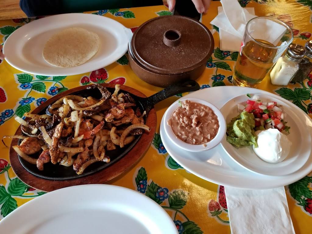 Casita Tejas Mexican Restaurant | restaurant | 27 N Krome Ave, Homestead, FL 33030, USA | 3052488224 OR +1 305-248-8224