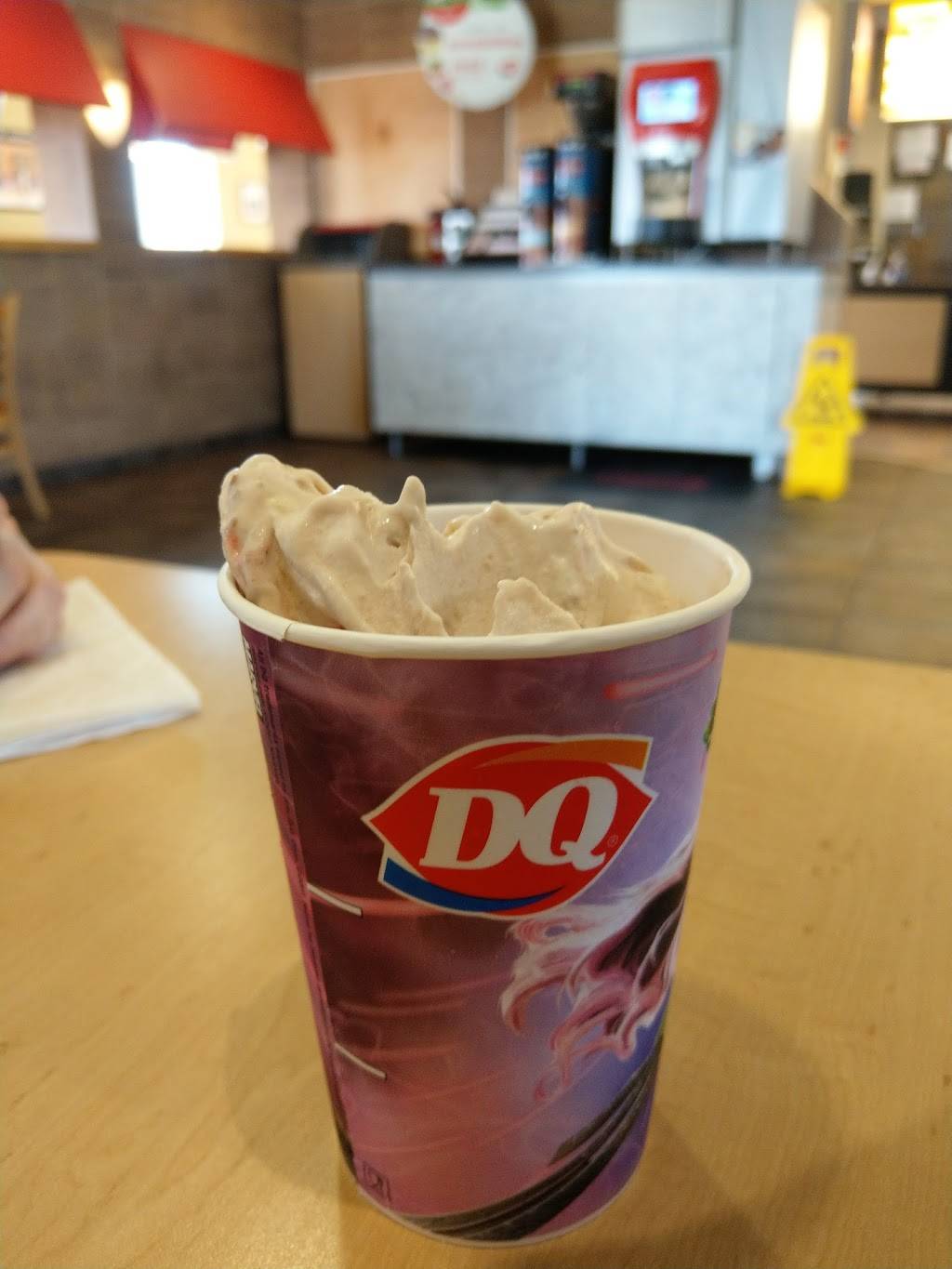 Dairy Queen Store | restaurant | 2421 Valwood Pkwy, Farmers Branch, TX 75234, USA | 4692504577 OR +1 469-250-4577