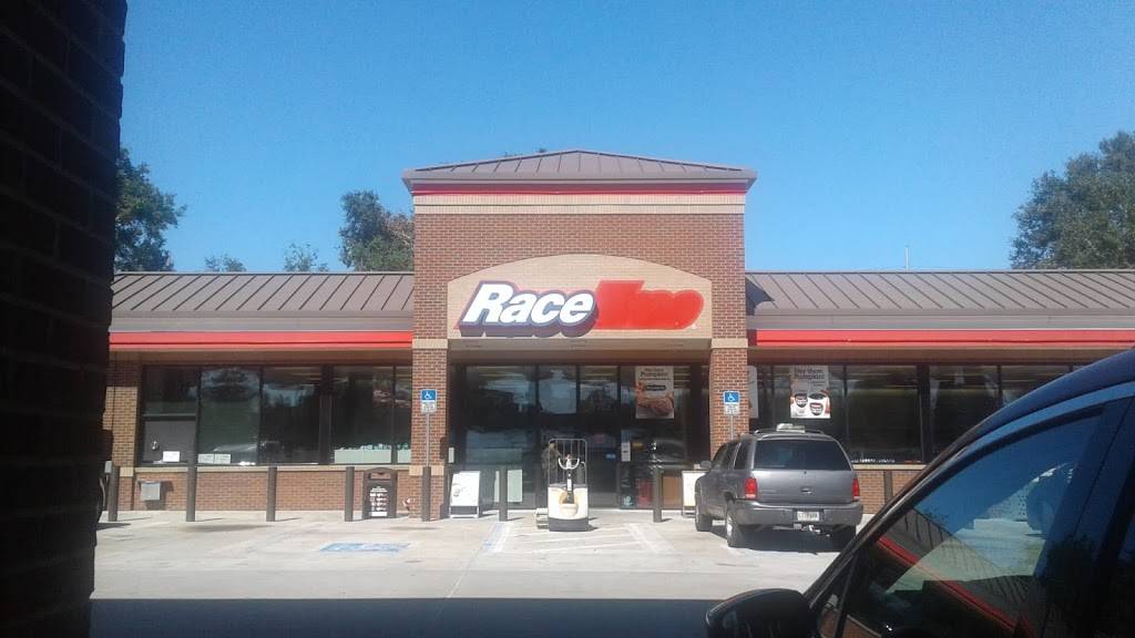 RaceTrac | bakery | 11023 US-17, Eagle Lake, FL 33839, USA | 8632949703 OR +1 863-294-9703